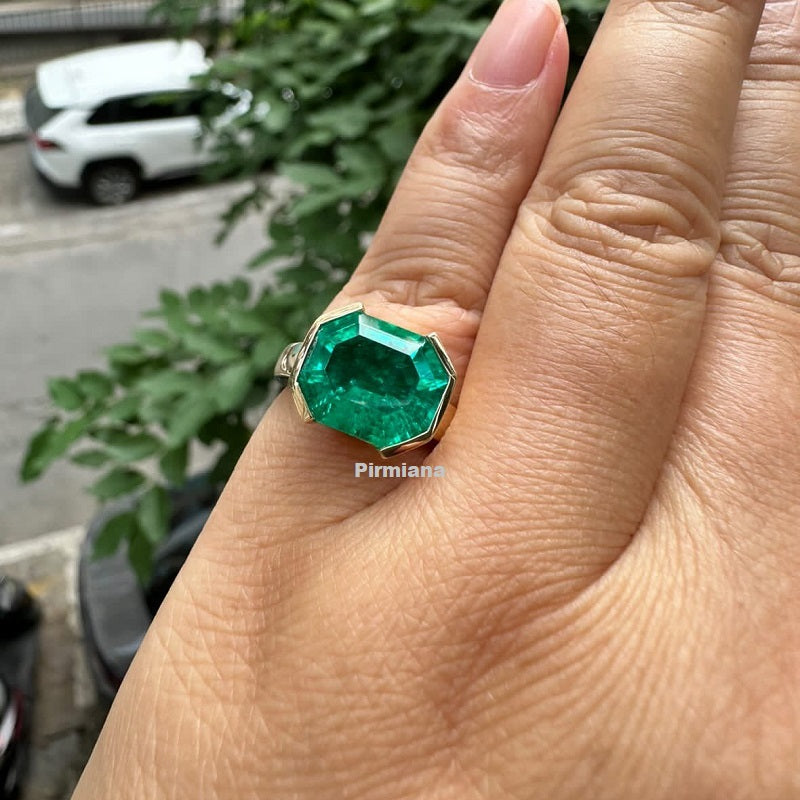 Pirmiana Custom Design 18K Yellow Gold 4.25ct Lab Grown Emerald Ring