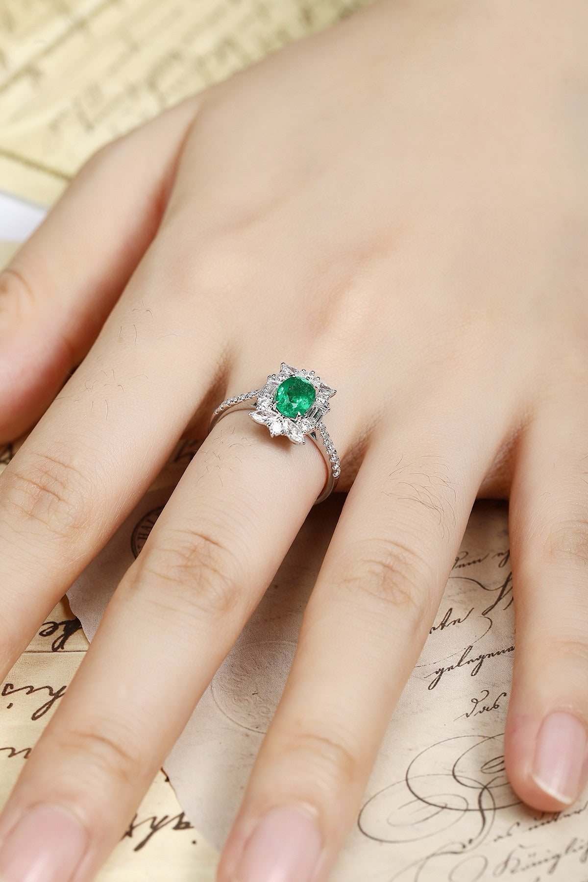 Pirmiana Customized 18k Gold 0.73ct Lab Grown Emerald with 0.69ct Diamond Ring Jewelry Engagement Gift Women