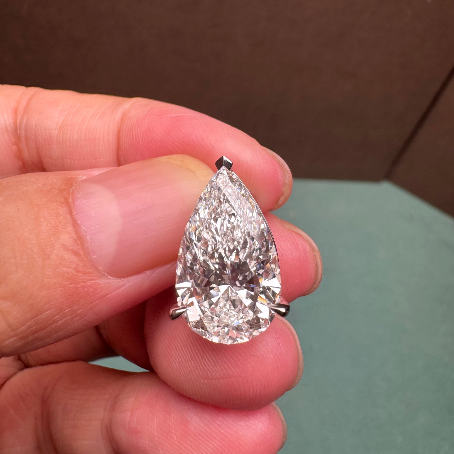 Pirmiana Cutomiezd Platinum and K Gold 7ct Pear Cut Lab Grown Diamond for Women Wedding Proposal earrings