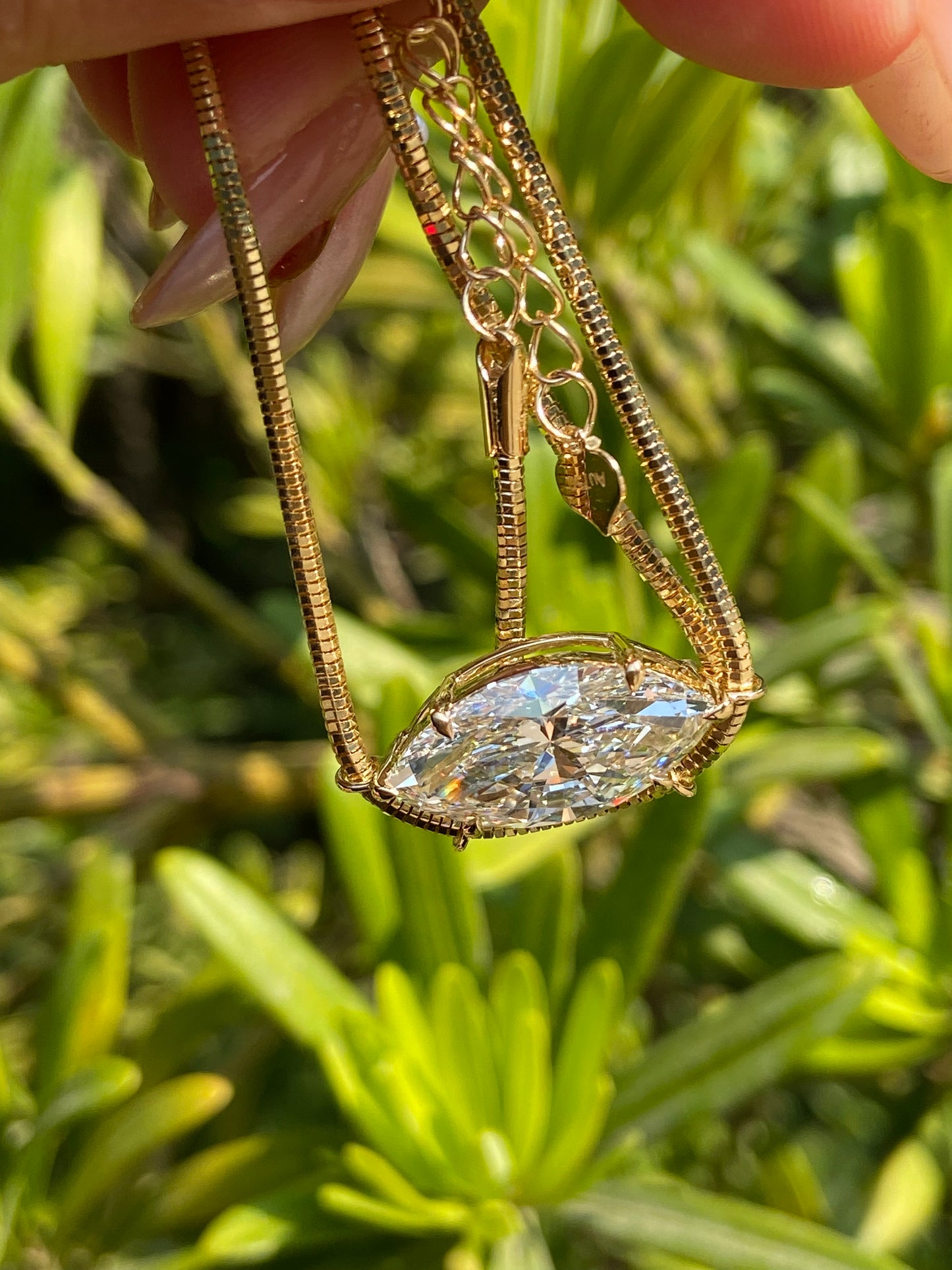 Pirmiana Hot Sale Classic Design Marquiso Shape Lab Grown Diamond 18k Yellow Gold Necklace 5ct Lab Grown Emerald Girlfriend Gift