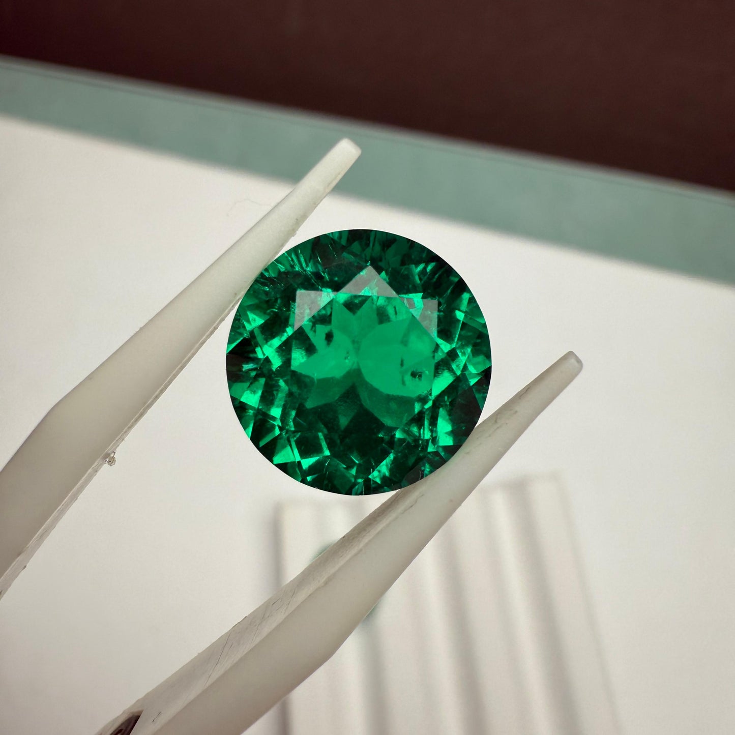 Pirmiana 13x13mm 8.2ct Round Shape Lab Grown Emerlad