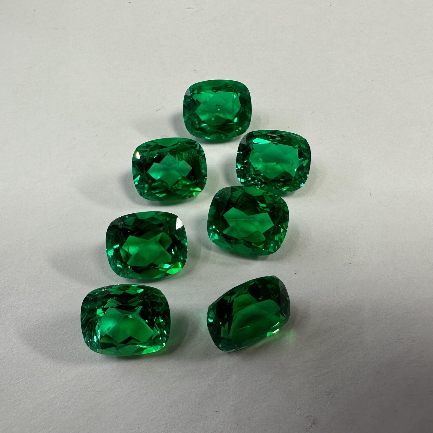 Pirmiana 0.7-8.39ct Cushion Cut Lab Grown Emeralds Loose Gemstones for Jewelry Making