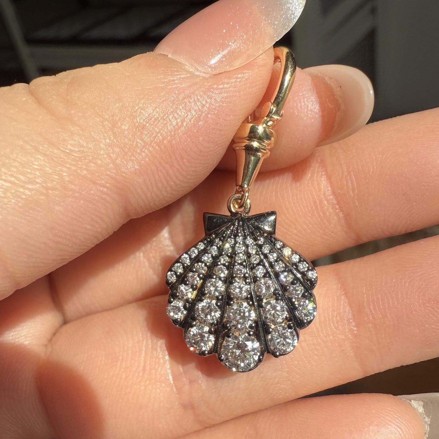 Pirmiana Jewelry Customized 14k Yellow Gold Lab Grown Diamond Shell Pendant for Women Party Gift