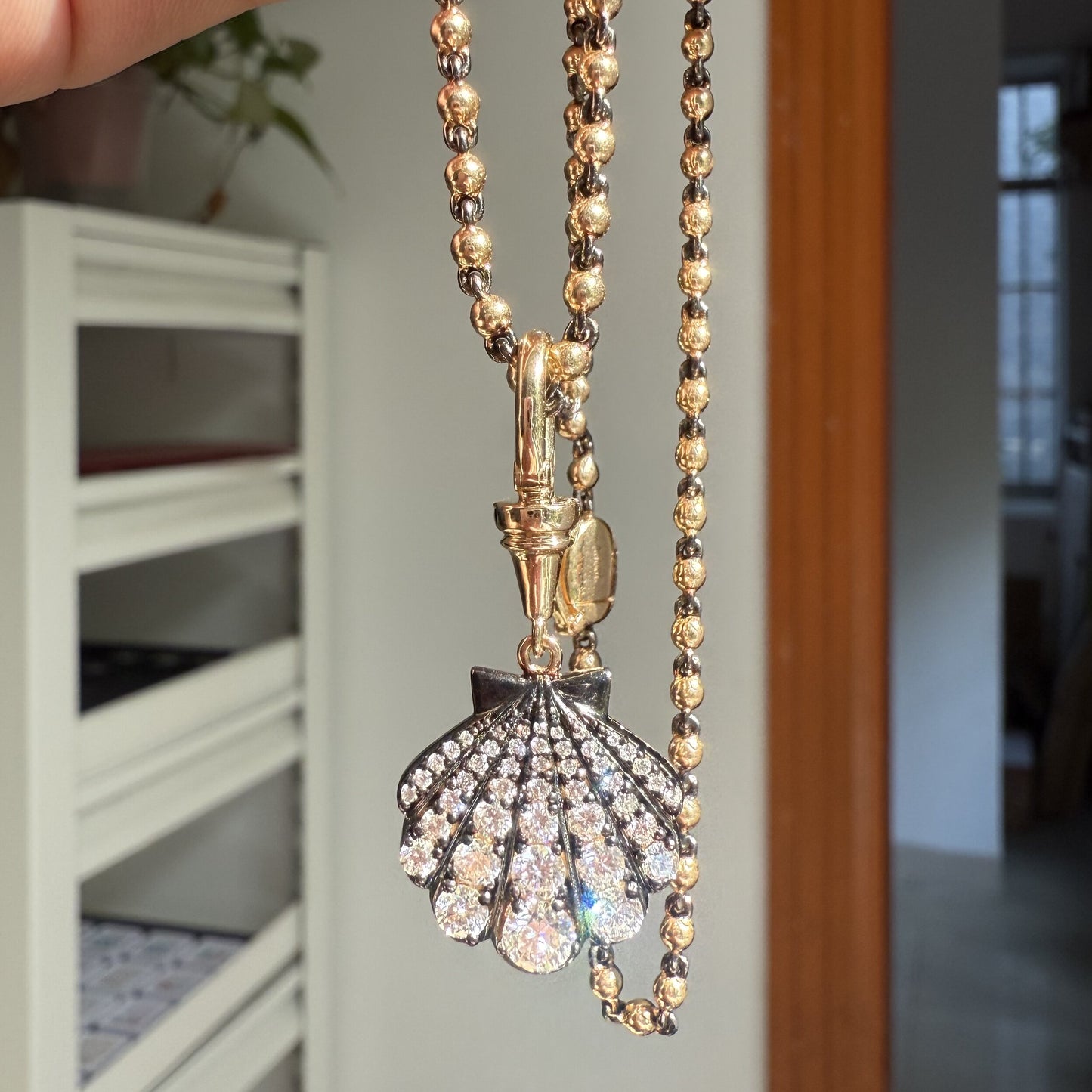 Pirmiana Jewelry Customized 14k Yellow Gold Lab Grown Diamond Shell Pendant for Women Party Gift
