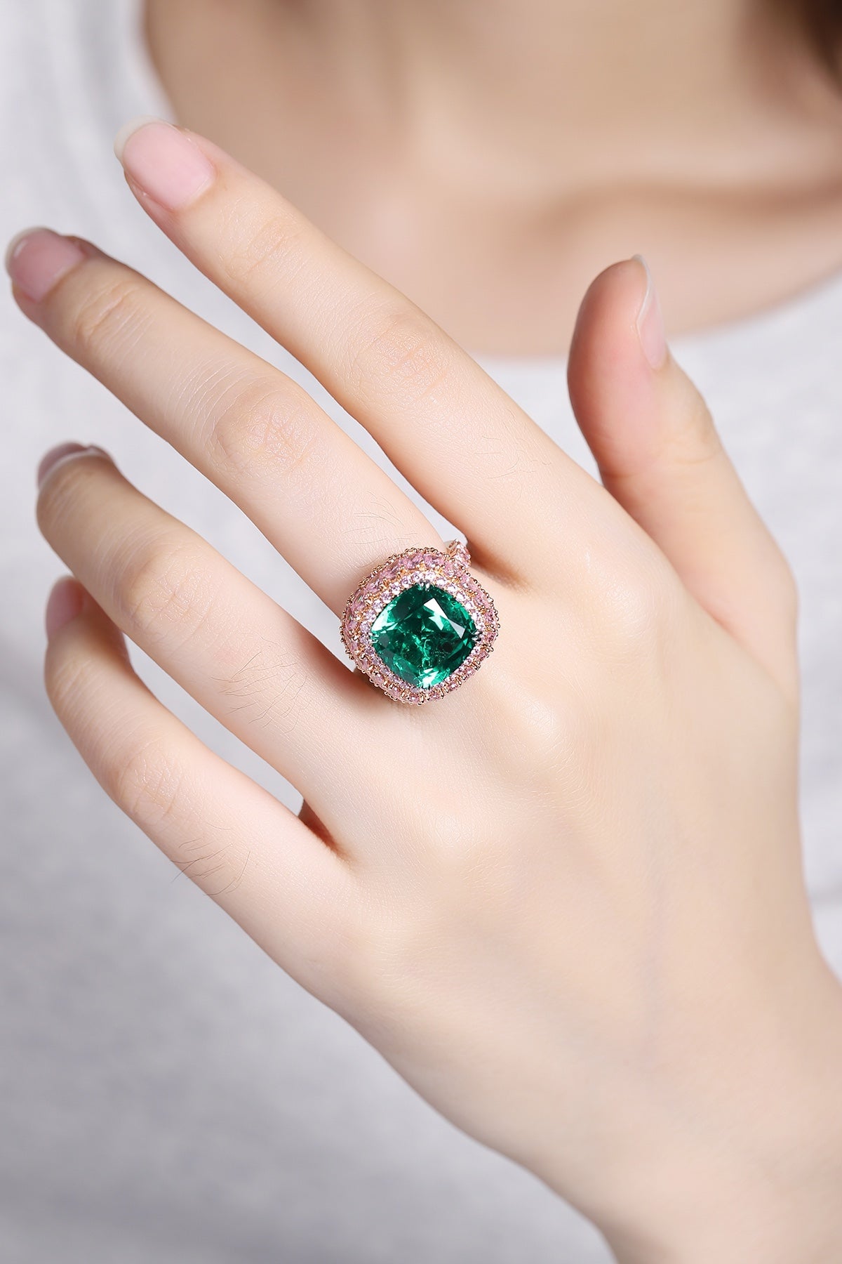 Pirmiana Customized 18K Gold 6.52ct Lab Grown Emerald Ring Engagement Band Jewelry for Women/Men Gifts