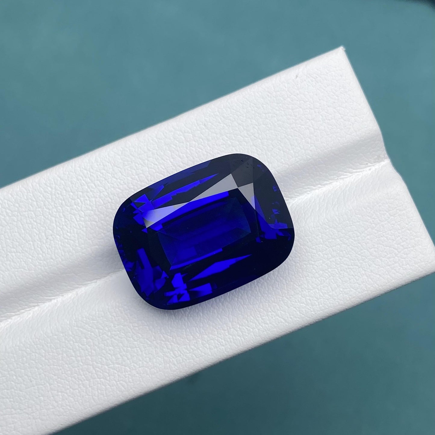 Pirmiana 1.2-19.95ct Cushion Lab Grown Royal Sapphire Loose Gemstones for Jewelry Making