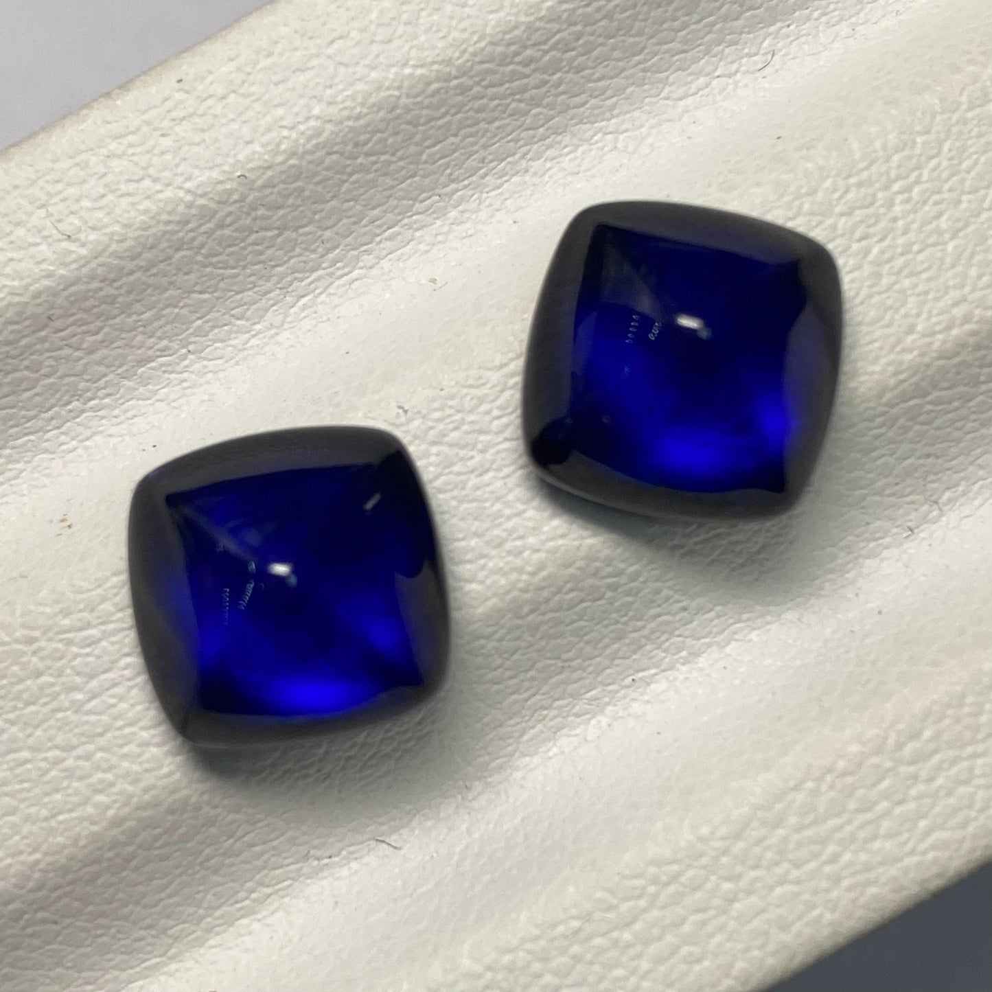 Pirmiana 10ct Sugar-loaf Lab Grown Royal Sapphire Loose Gemstones for Jewelry Making