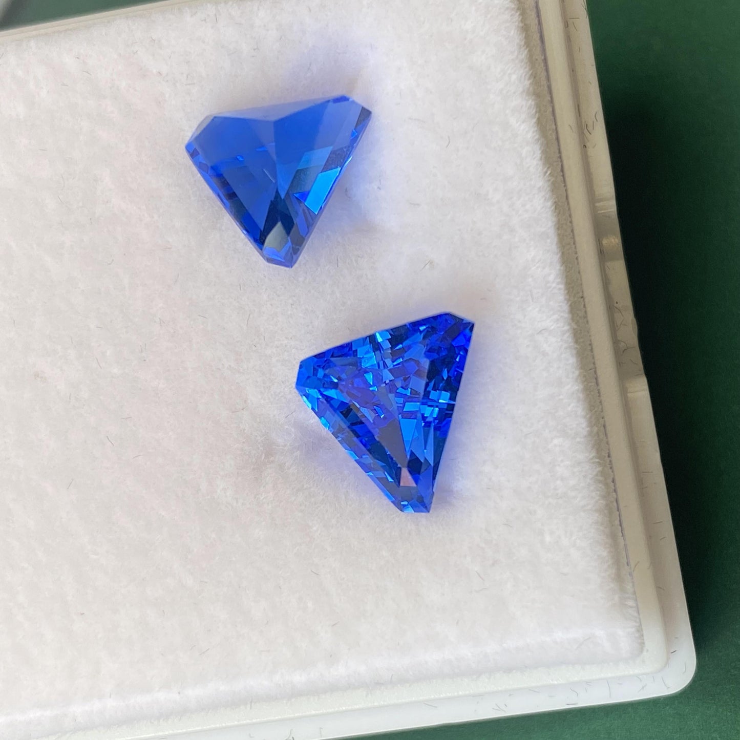 Pirmiana Triangle shape Lab Grown Cobalt Spinel Loose Gemstones for Jewelry Making