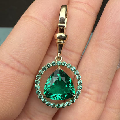 Primiana 2025 New Classic Style 9K 11x11mm 4ct Triangle ShapeLab Grwon Emerlad Pendant Girlfriend Gift