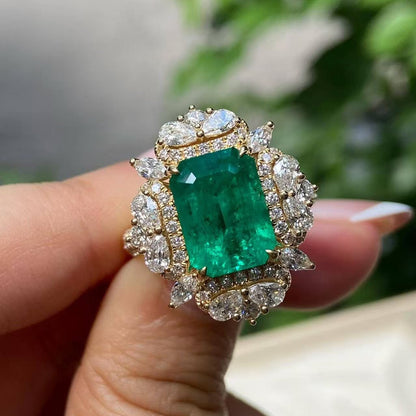 Pirmiana Jewelry Classic Ring 18K Yellow Gold 8x11mm 3.35ct Lab Grown Emerald Engagement ring for Women