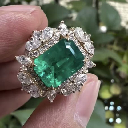 Pirmiana Jewelry Classic Ring 18K Yellow Gold 8x11mm 3.35ct Lab Grown Emerald Engagement ring for Women