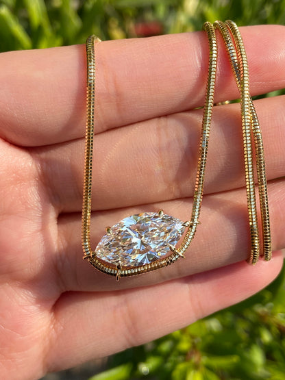 Pirmiana Hot Sale Classic Design Marquiso Shape Lab Grown  Diamond 18k Yellow Gold Necklace 5ct  Lab Grown Emerald Girlfriend Gift