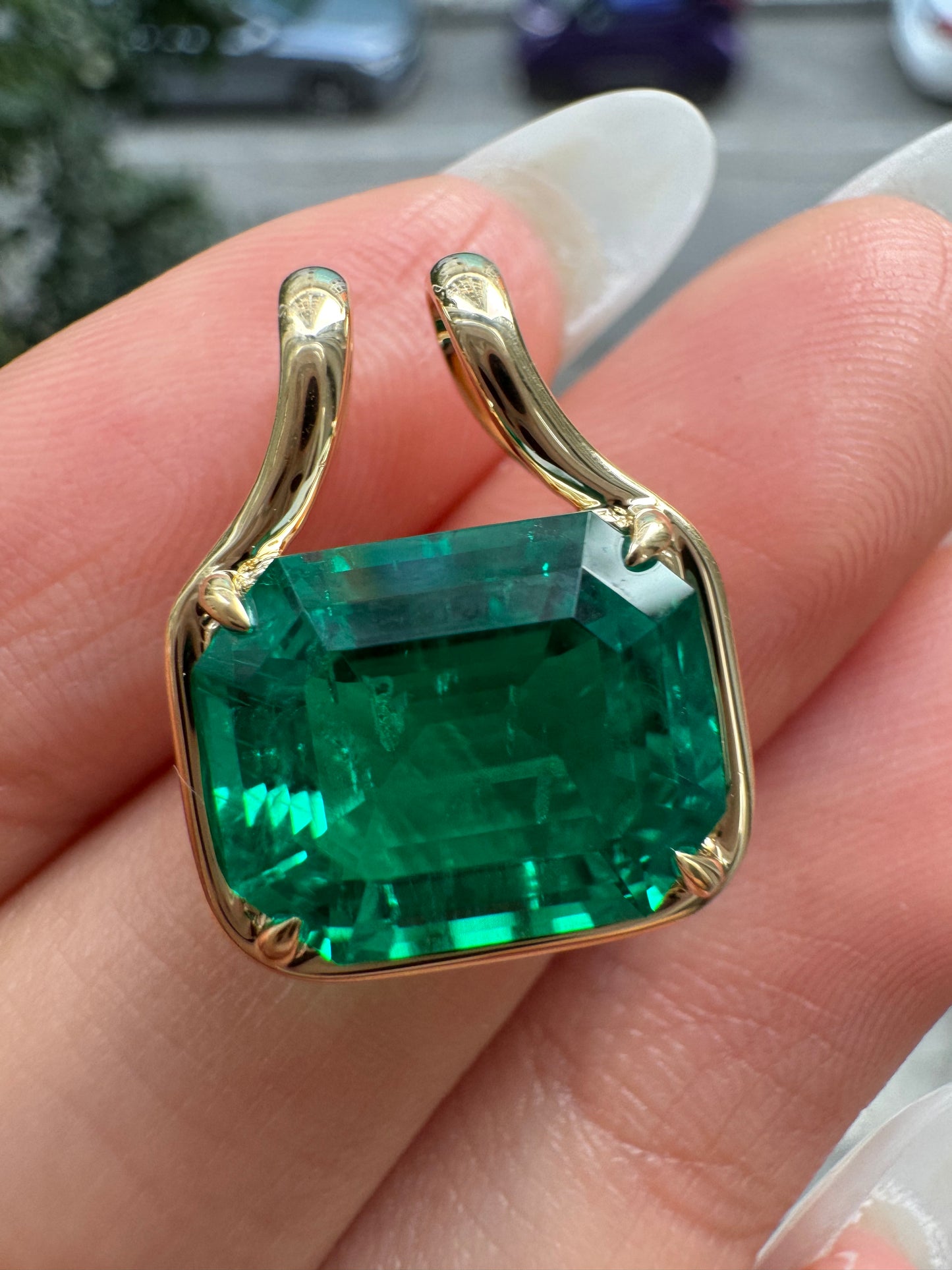 Pirmiana Custom Design Retro Style 18K Yellow Gold 5.5ct Lab Grown Emerald Pendant