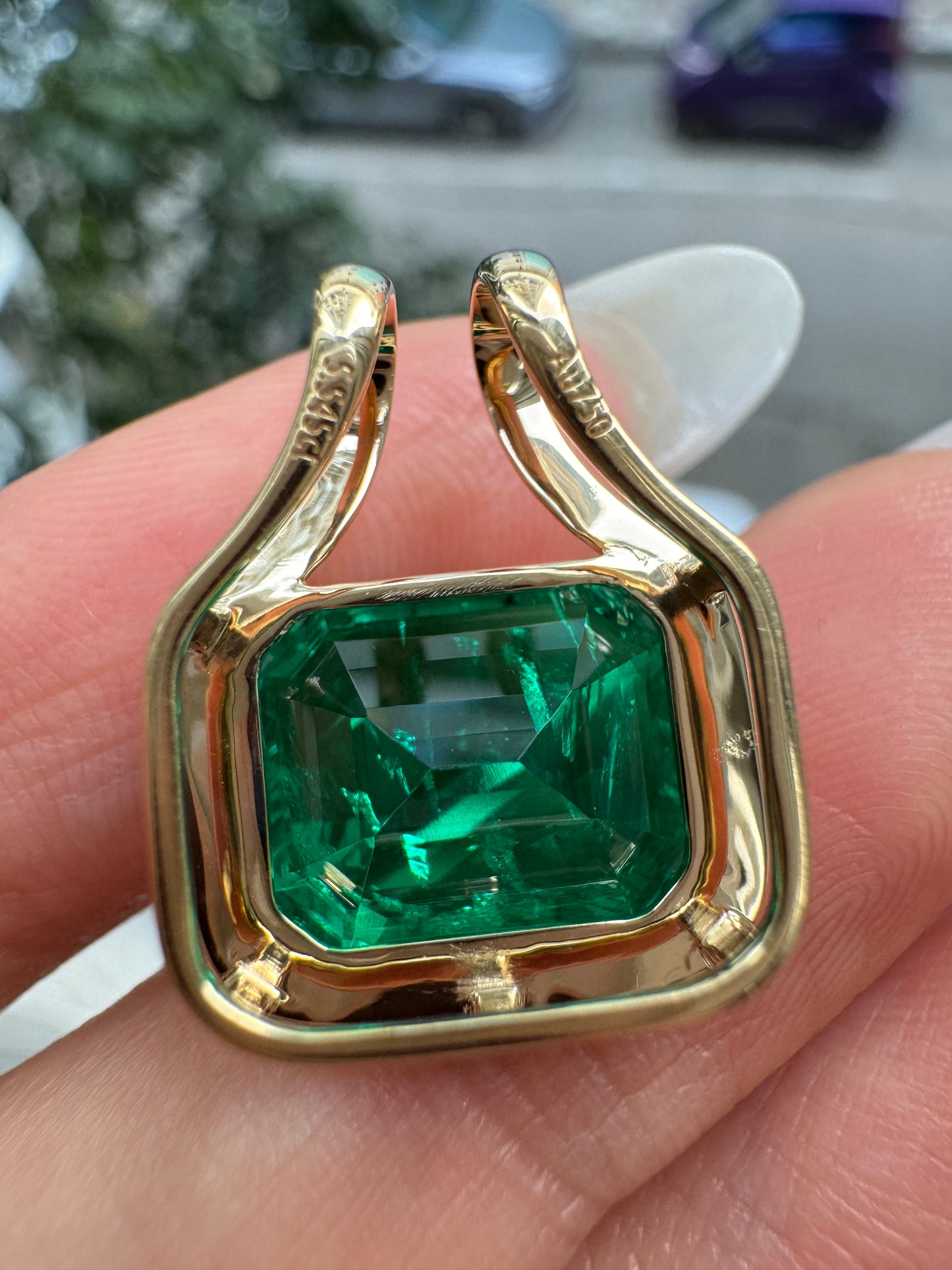 Pirmiana Custom Design Retro Style 18K Yellow Gold 5.5ct Lab Grown Emerald Pendant