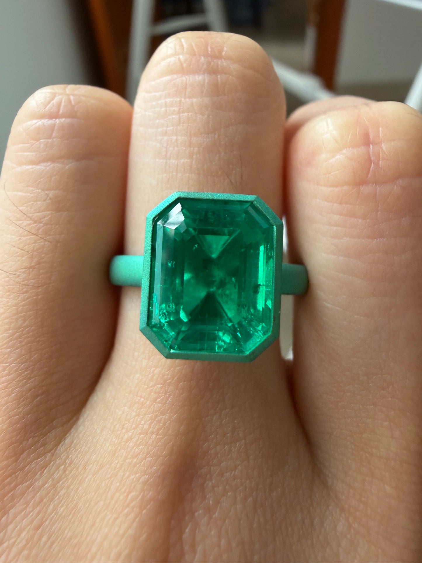 Pirmiana Jewelry Custom Design Ruif Jewelry Classic Design Popular Personality Titanium Gold 3ct Top Quality Lab Grown Emerald  Ring Jewelry For Man Gift