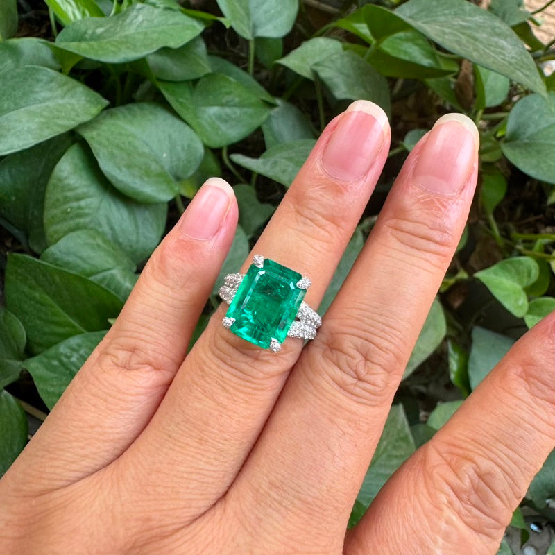 Pirmiana Custom Design 18K White Gold 5.685ct Lab Grown Emerald Ring