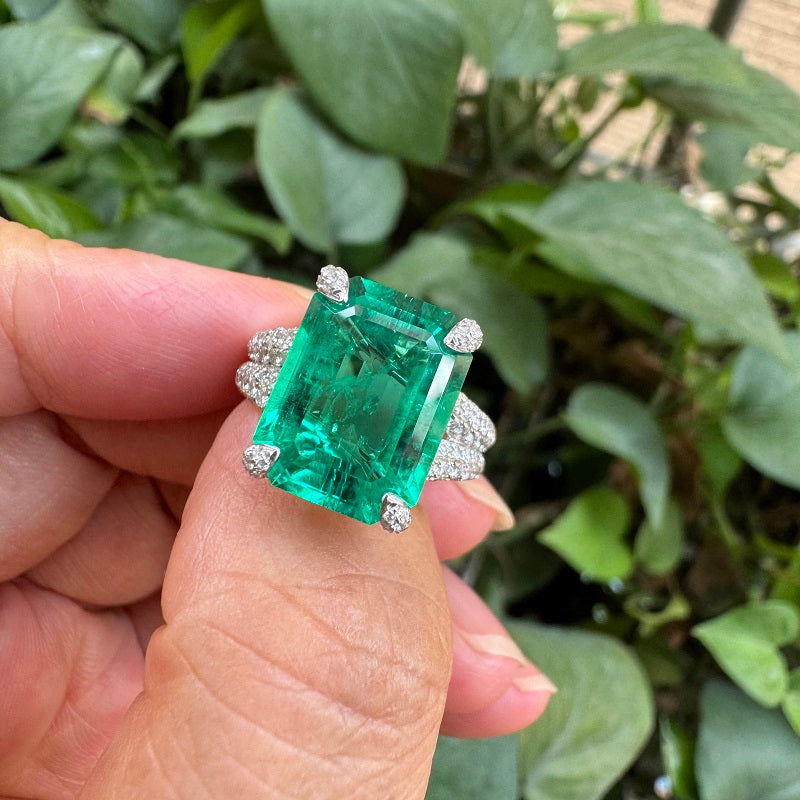 Pirmiana Custom Design 18K White Gold 5.685ct Lab Grown Emerald Ring