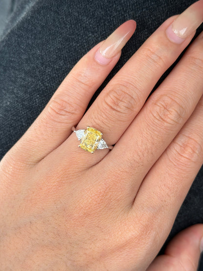Pirmiana Jewelry Customized 14K Gold 3ct yellow Lab Grown Diamond Three Stone Engagement Rings for Women Fine Jewelry