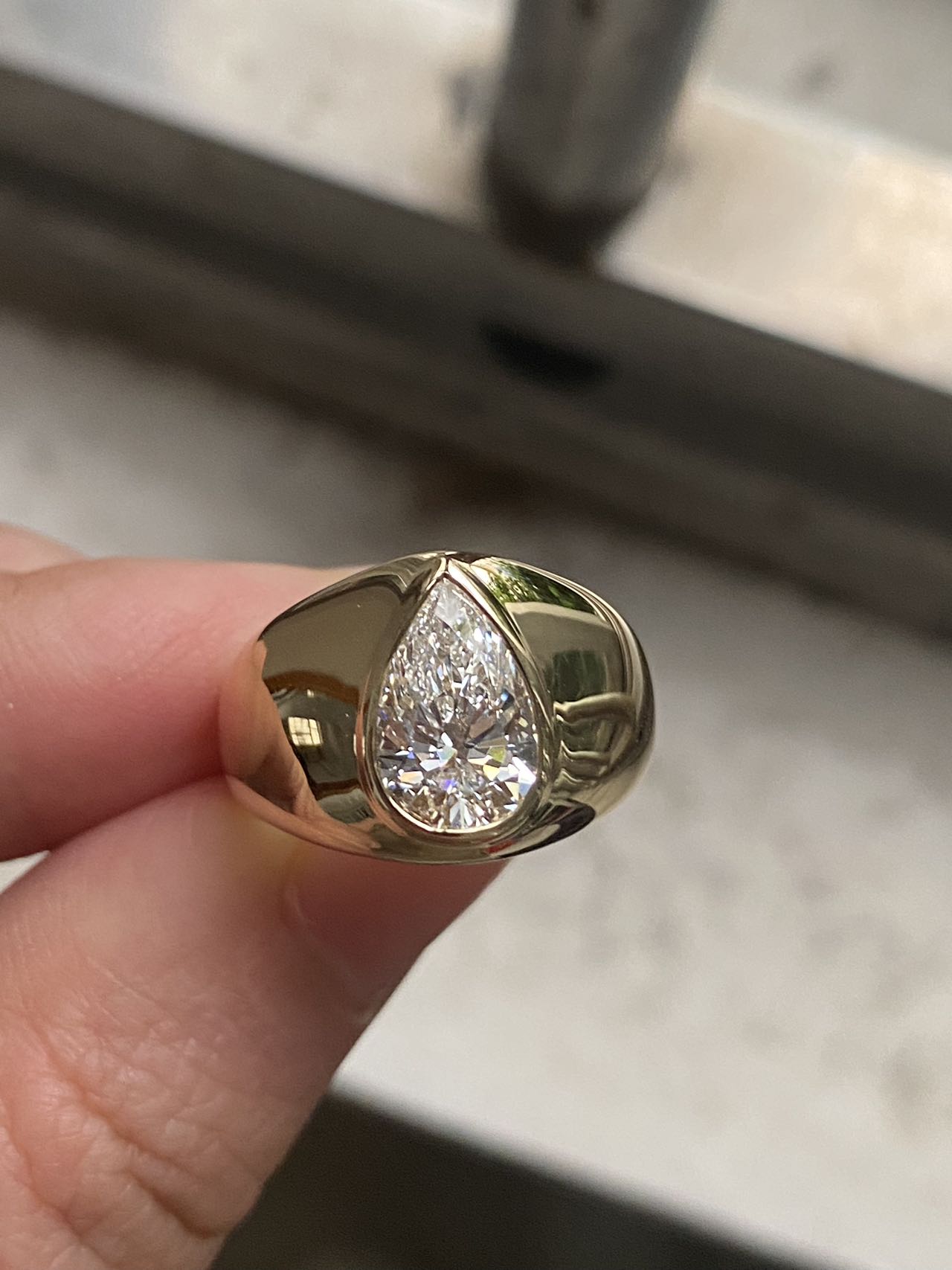 Ruif custom making 14k yellow gold 1.5ct D VS1 lab grown diamond ring vintage neutral