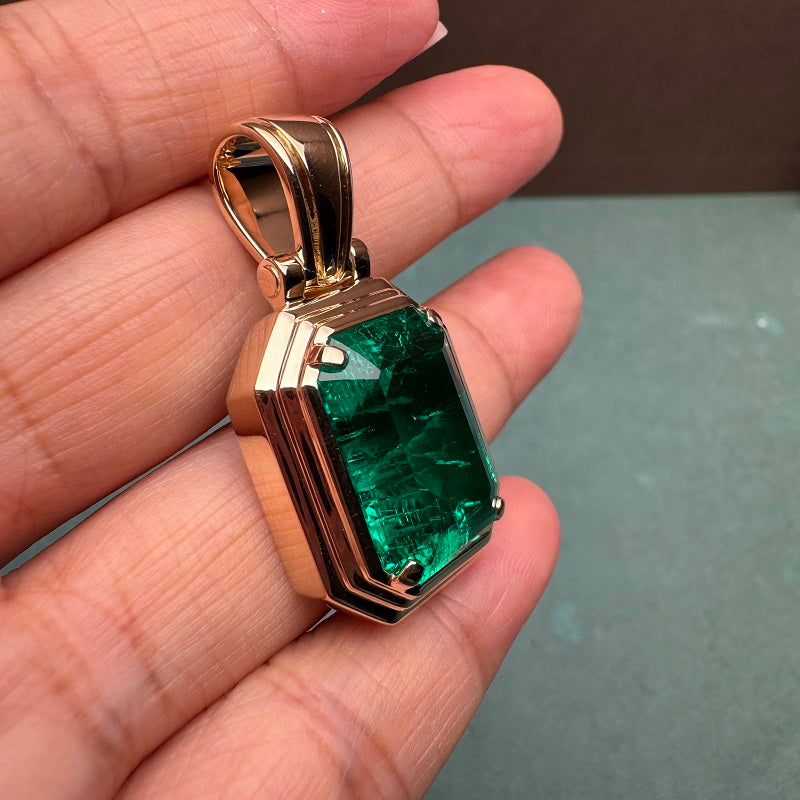 Pirmiana custom made 14K yellow gold 15.15ct lab grown emerald pendant