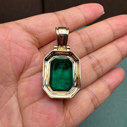 Pirmiana custom made 14K yellow gold 15.15ct lab grown emerald pendant