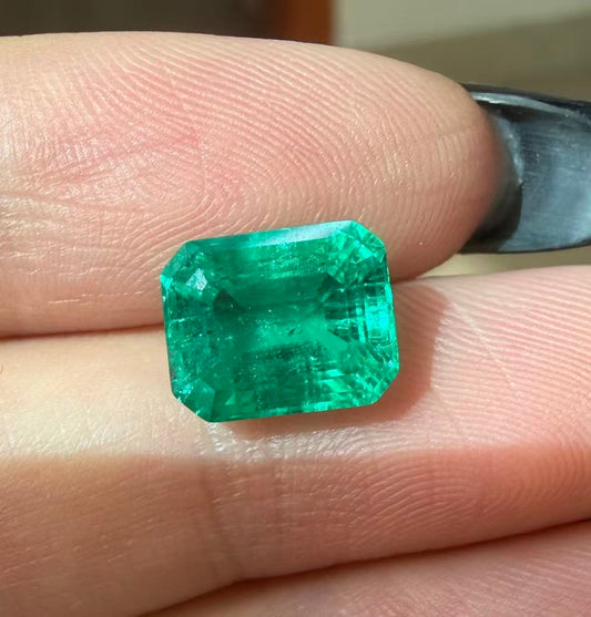 8x10mm about 3.26ct Top Quality Lab Grown Emerald With inclusions Loose Stone
