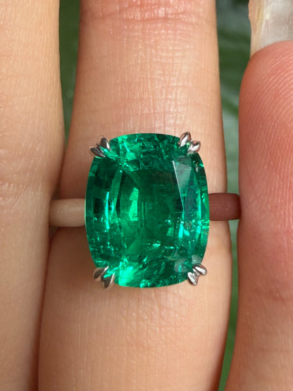 Pirmiana Hot Sale Classic Design Lab Grown Emerald 9K Gold Rings 9x11MM 3.5ct Top Quality Lab Grown Emerald For Girlfriend Gift