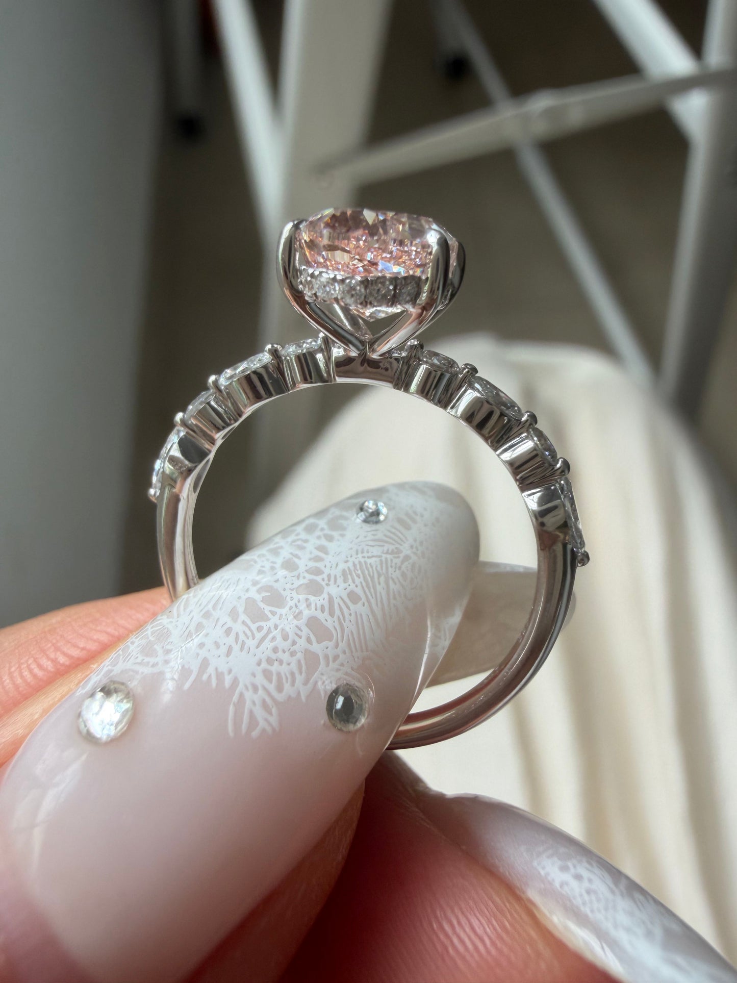 Pirmiana Jewelry Custom Design Ruif Jewelry Elegant Design 14k white gold 2.5ct Oval shaped Lab Grown Pink Diamond Ring Engagement Wedding Band Rings for Women Fine Jewelry for Beautiful Gift