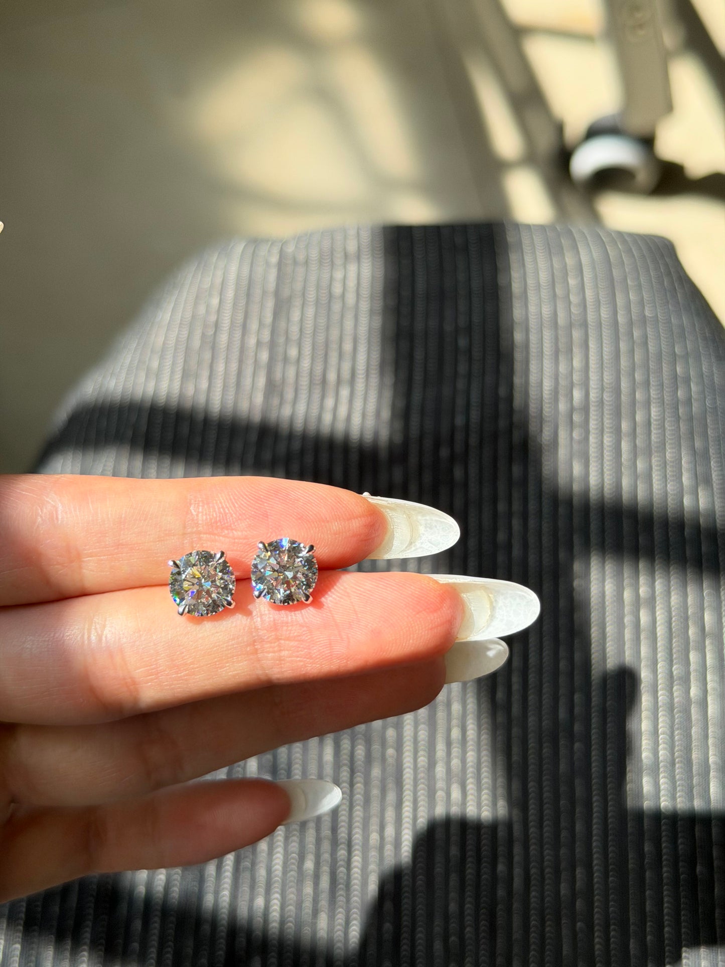 Pirmiana Custom Design 18K White Gold Earrings Stubs for Women Daily Wear 2.5ct Each Round Shape CVD Lab Grown Diamond Jewelry