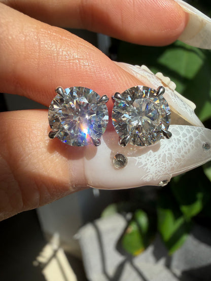 Pirmiana Custom Design 18K White Gold Earrings Stubs for Women Daily Wear 2.5ct Each Round Shape CVD Lab Grown Diamond Jewelry