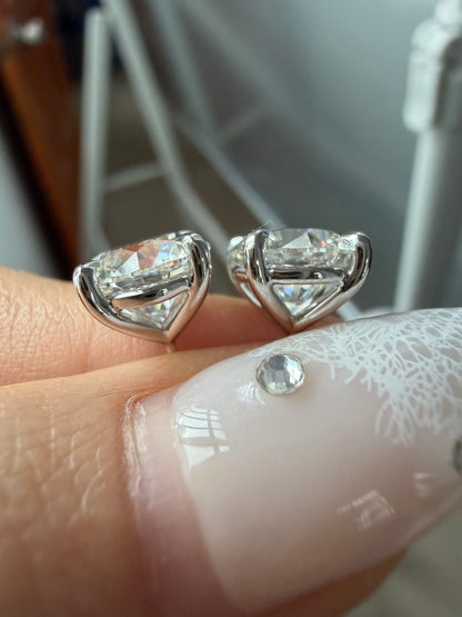 Pirmiana Custom Design 18K White Gold Earrings Stubs for Women Daily Wear 2.5ct Each Round Shape CVD Lab Grown Diamond Jewelry
