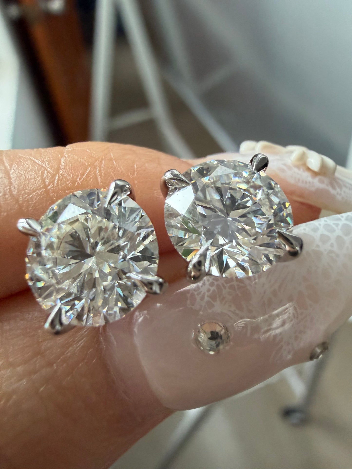 Pirmiana Custom Design 18K White Gold Earrings Stubs for Women Daily Wear 2.5ct Each Round Shape CVD Lab Grown Diamond Jewelry