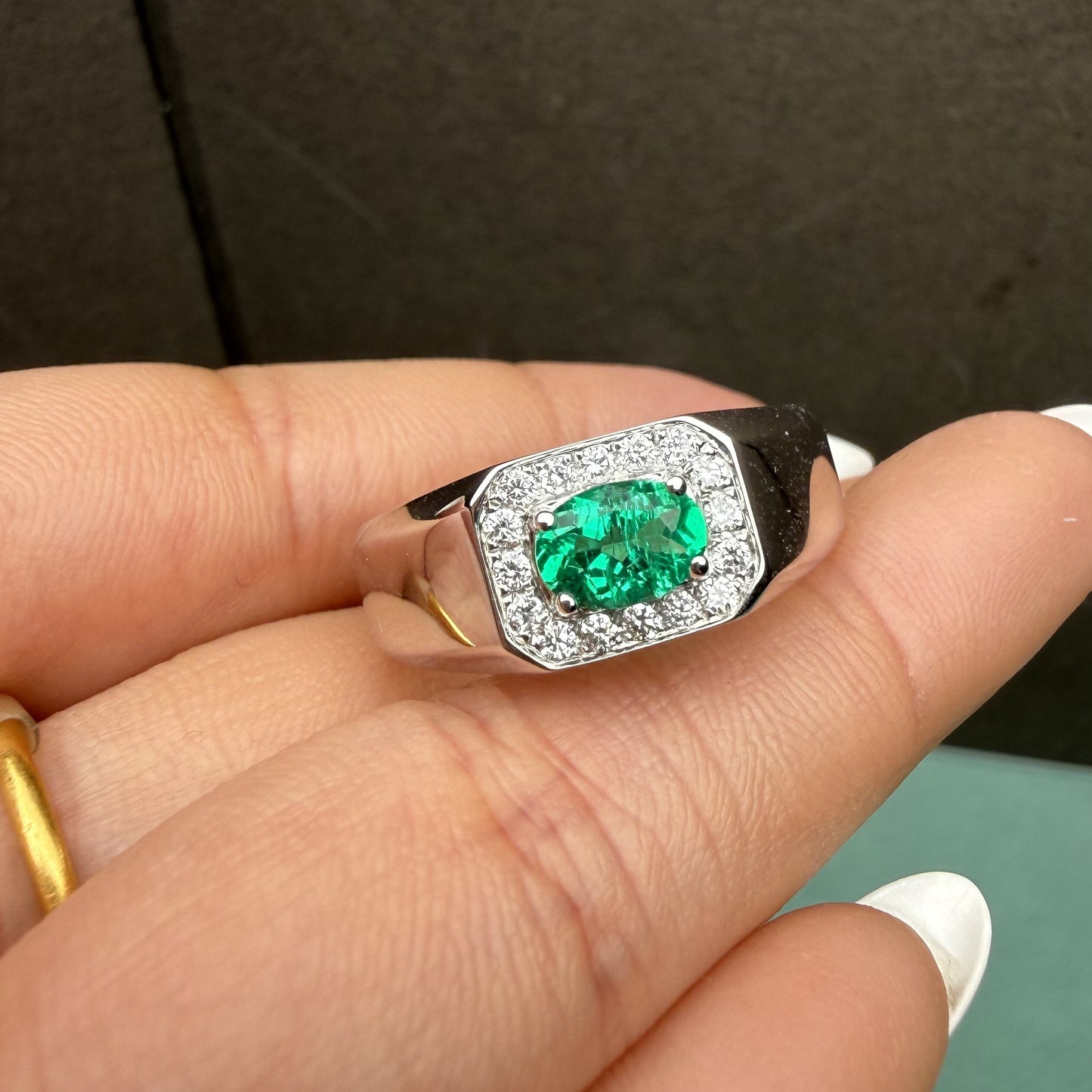 Pirmiana Hot Sale Classic Design Lab Grown Emerald 14k White Gold Rings 6X8MM 0.7ct Lab Grown Emerald Girlfriend Gift
