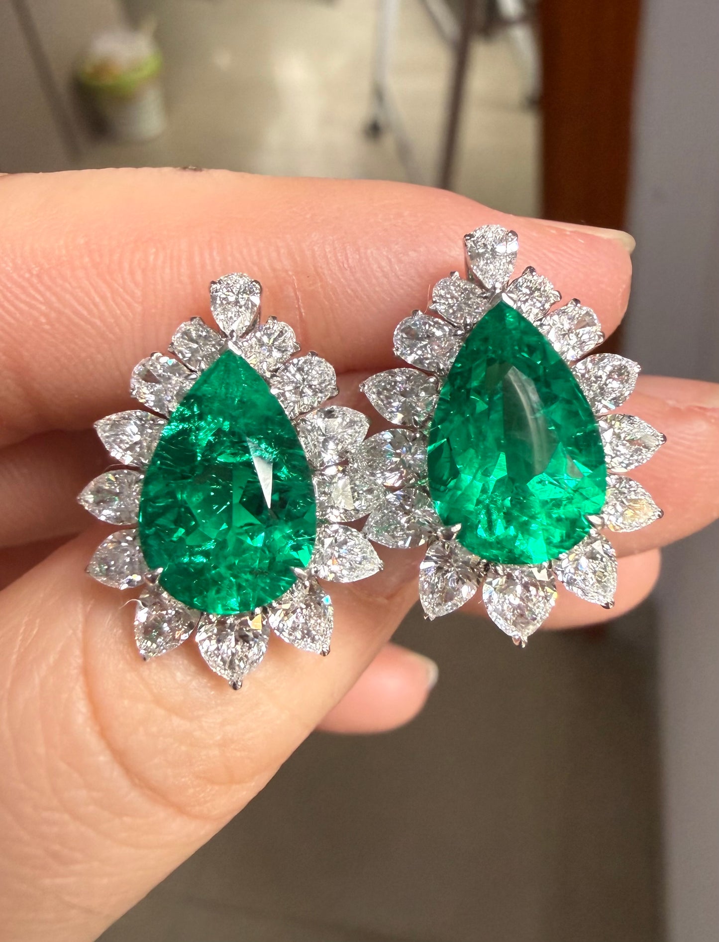 Pirmiana Hot Sale 8x12mm total 5.7ct Lab Grown Emerald Earrings 14K Yellow Gold Girlfriend Gift