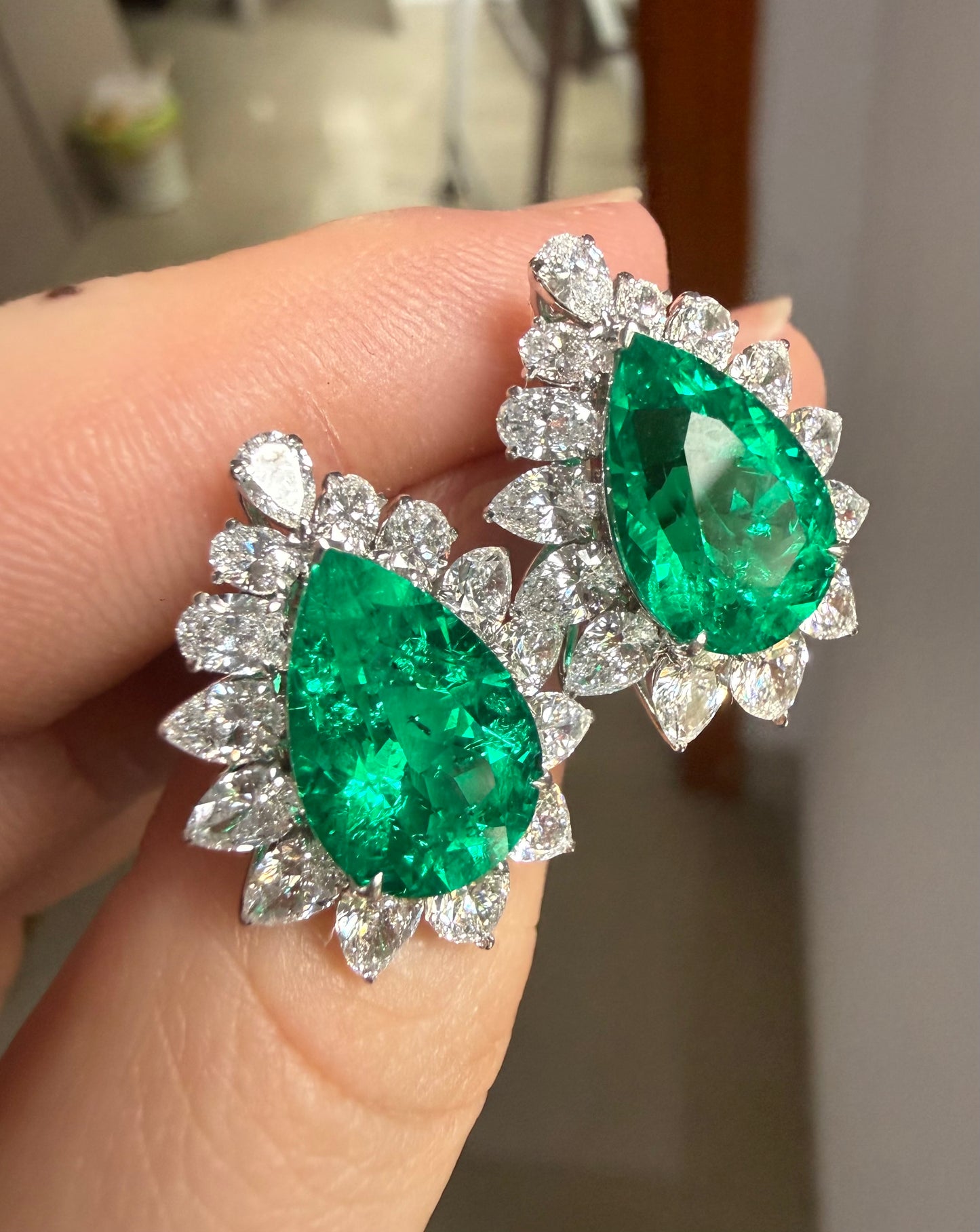 Pirmiana Hot Sale 8x12mm total 5.7ct Lab Grown Emerald Earrings 14K Yellow Gold Girlfriend Gift