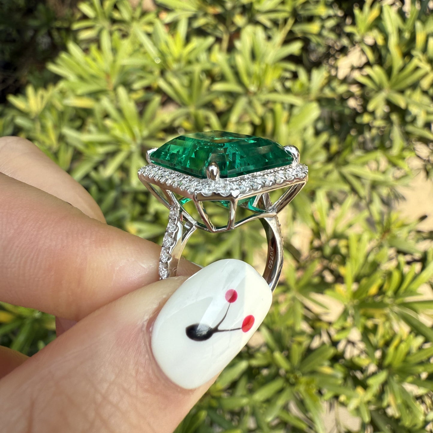 Pirmiana Hot Sale Classic Design Ring 14X18mm 16.3ct Emerald Shape 18K white gold Lab Grown Emerald And Lab Grown Diamond Girlfriend Gift