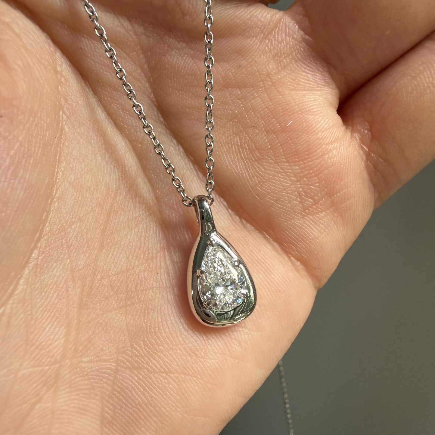 Pirmiana Jewelry Customized Platinum 1ct D VS1 Lab Grown Diamond Pendant for Women Party Gift
