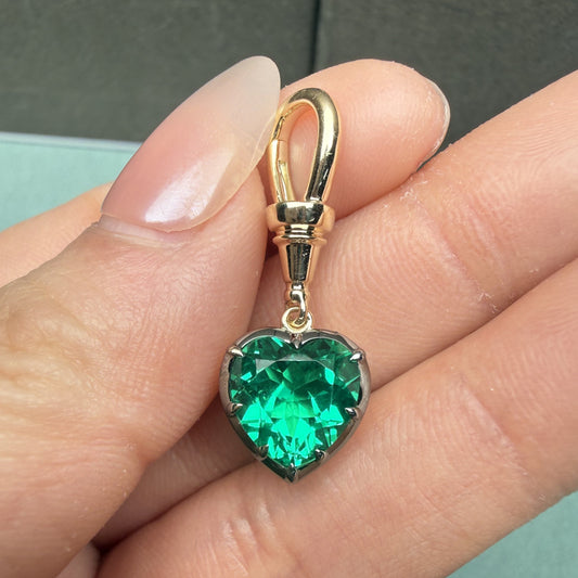 Primiana New Classic Style 9K 9x9mm 2.5ct Heart Shape Lab Grwon Emerlad Pendant Girlfriend Gift