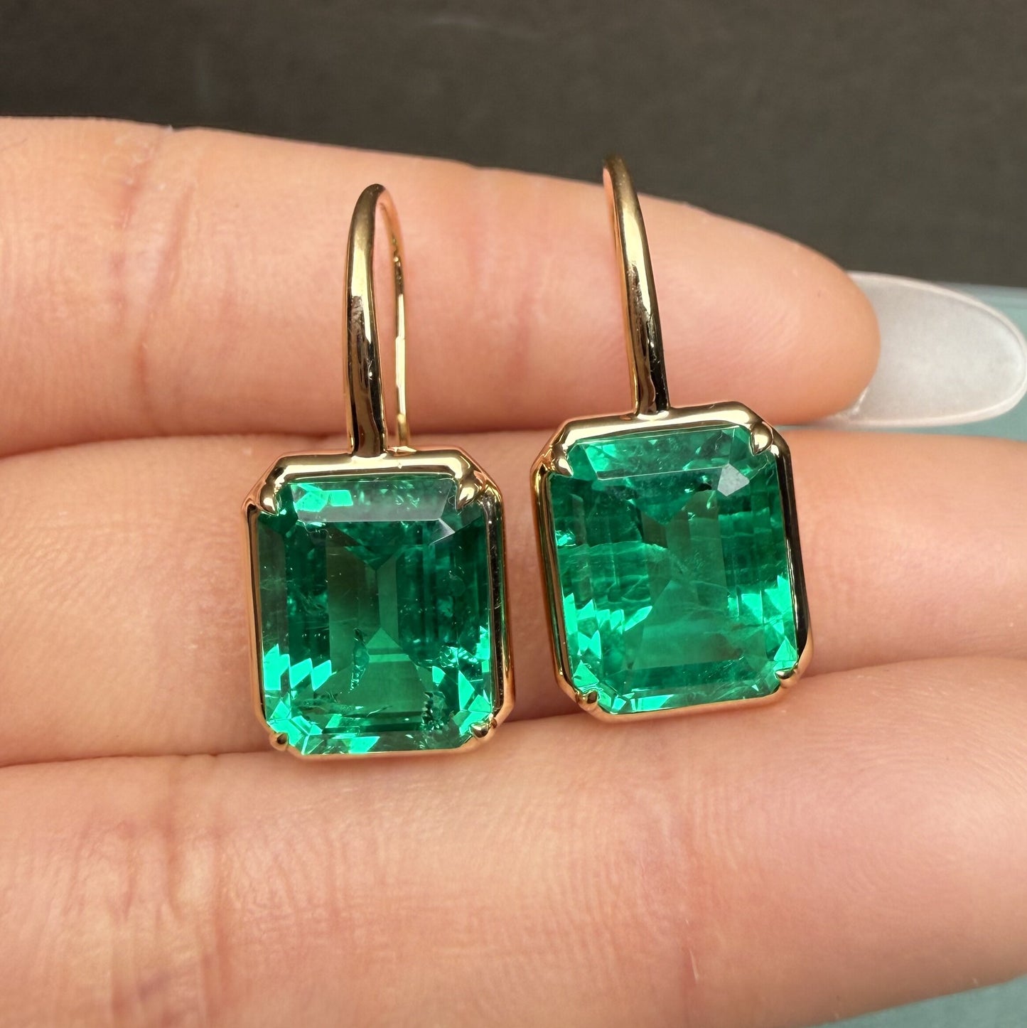 Pirmiana Hot Sale 9x11mm Lab Grown Emerald Earrings Lab Grown Diamond 18K Yellow Gold Girlfriend Gift