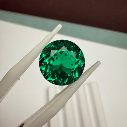 Pirmiana 13x13mm 8.2ct Round Shape Lab Grown Emerlad