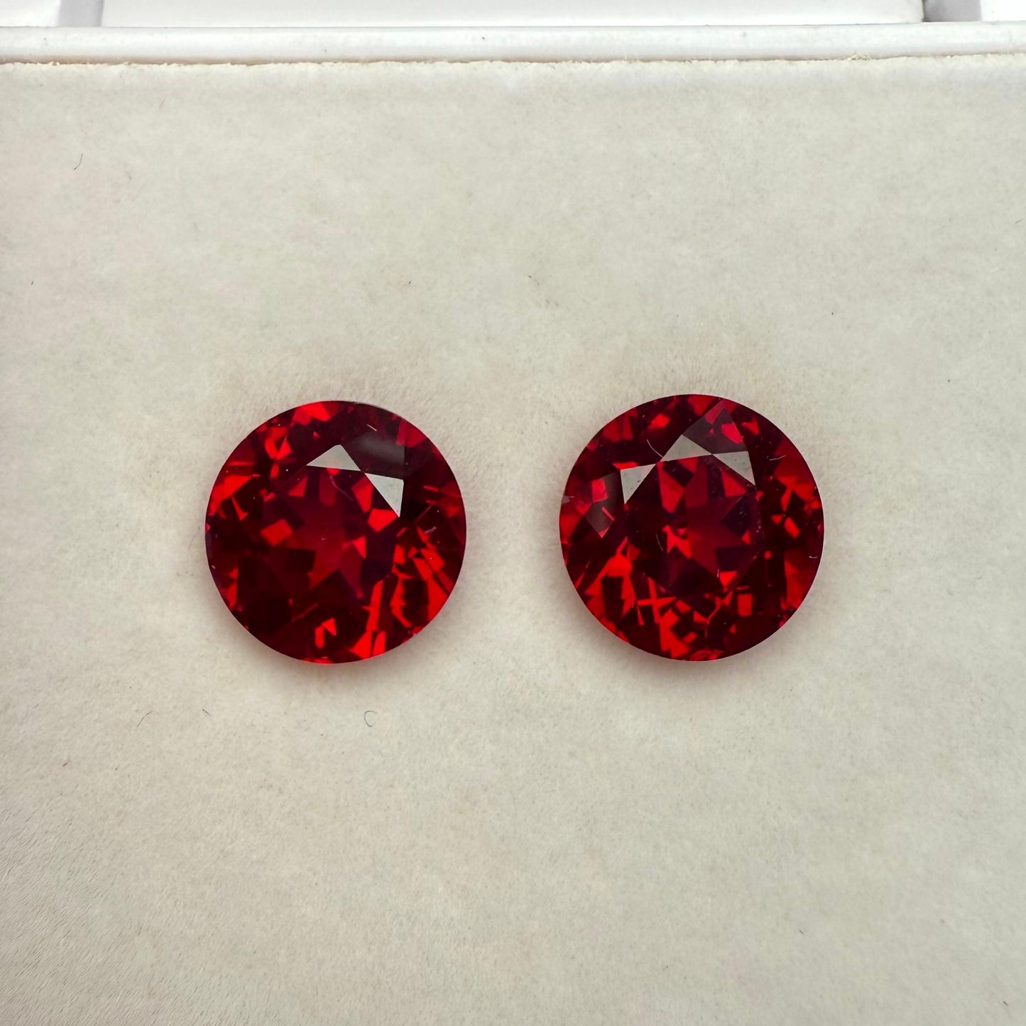 Pirmiana 2.2ct Round Shape Pigeon Blood Red Lab Grown Ruby Loose Stones For Jewerly Making