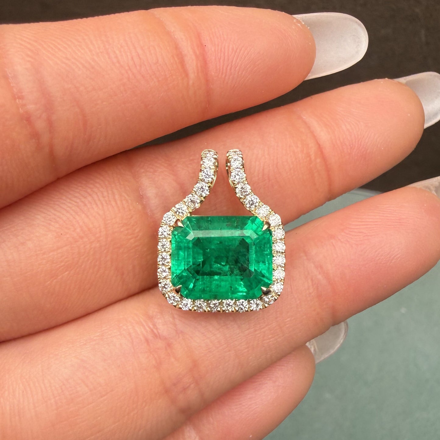 Primiana New Classic Style 14K 9x11mm 4.3ct Lab Grwon Emerlad Pendant Girlfriend Gift