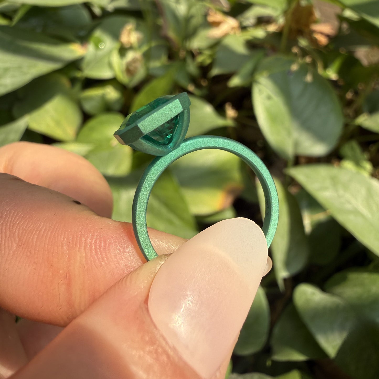 Pirmiana New Arrival Design Titanium Ring 3ct Lab Grown Emerald Girlfriend Gift