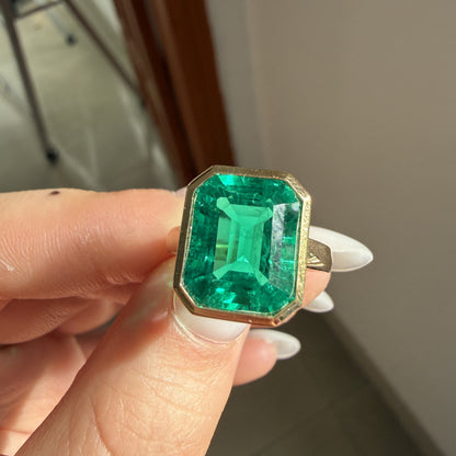 Pirmiana Hot Sale Classic Design Lab Grown Emerald 18k Gold Rings 10X12MM 5.6ct Lab Grown Emerald Girlfriend Gift