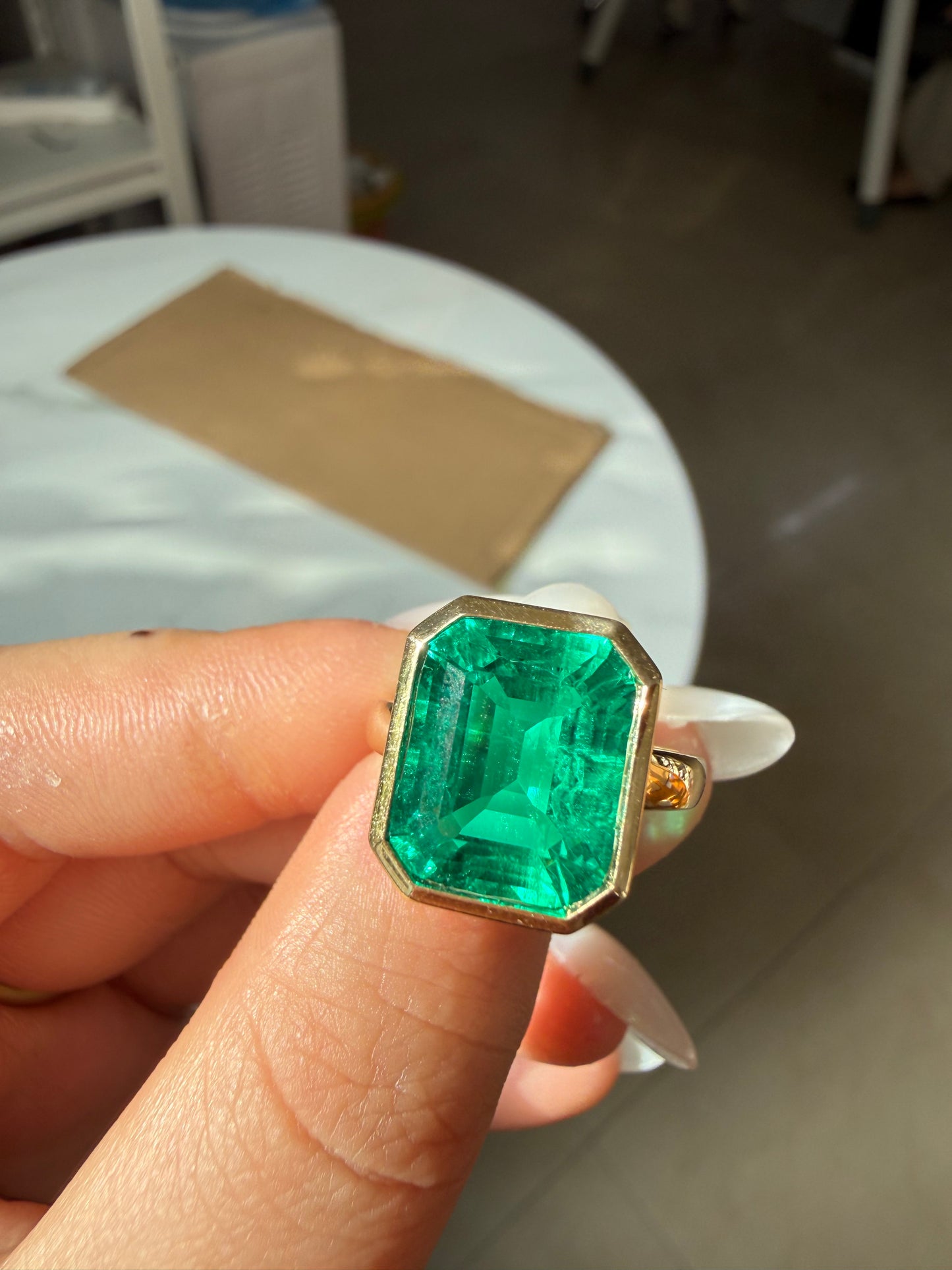 Pirmiana Hot Sale Classic Design Lab Grown Emerald 18k Gold Rings 10X12MM 5.6ct Lab Grown Emerald Girlfriend Gift