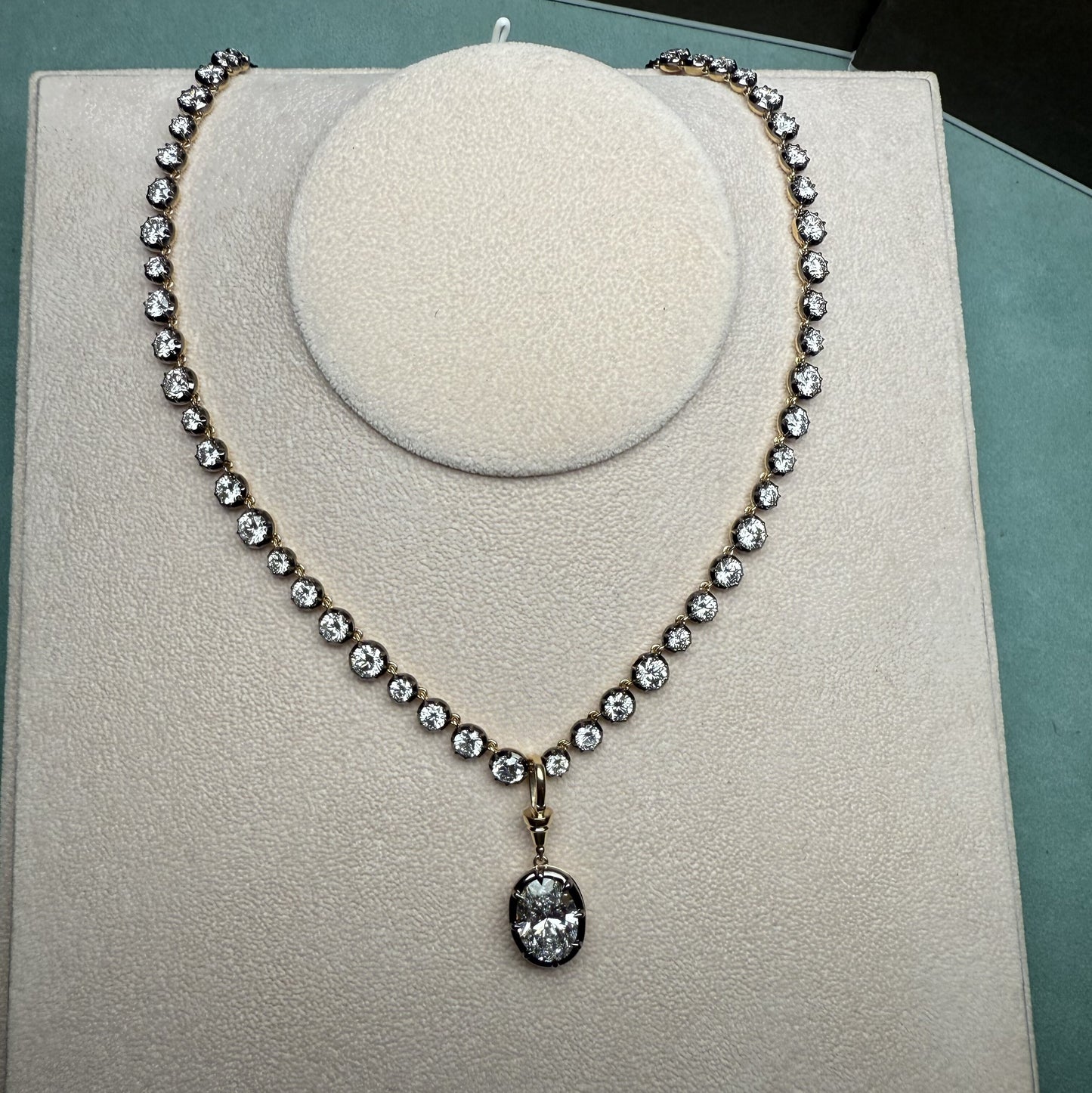 Primiana 2025 Hot Sale New Classic Style Black Gold Round Shape Necklace Wite 5ct Lab Diamond Prendant Girlfriend Gift