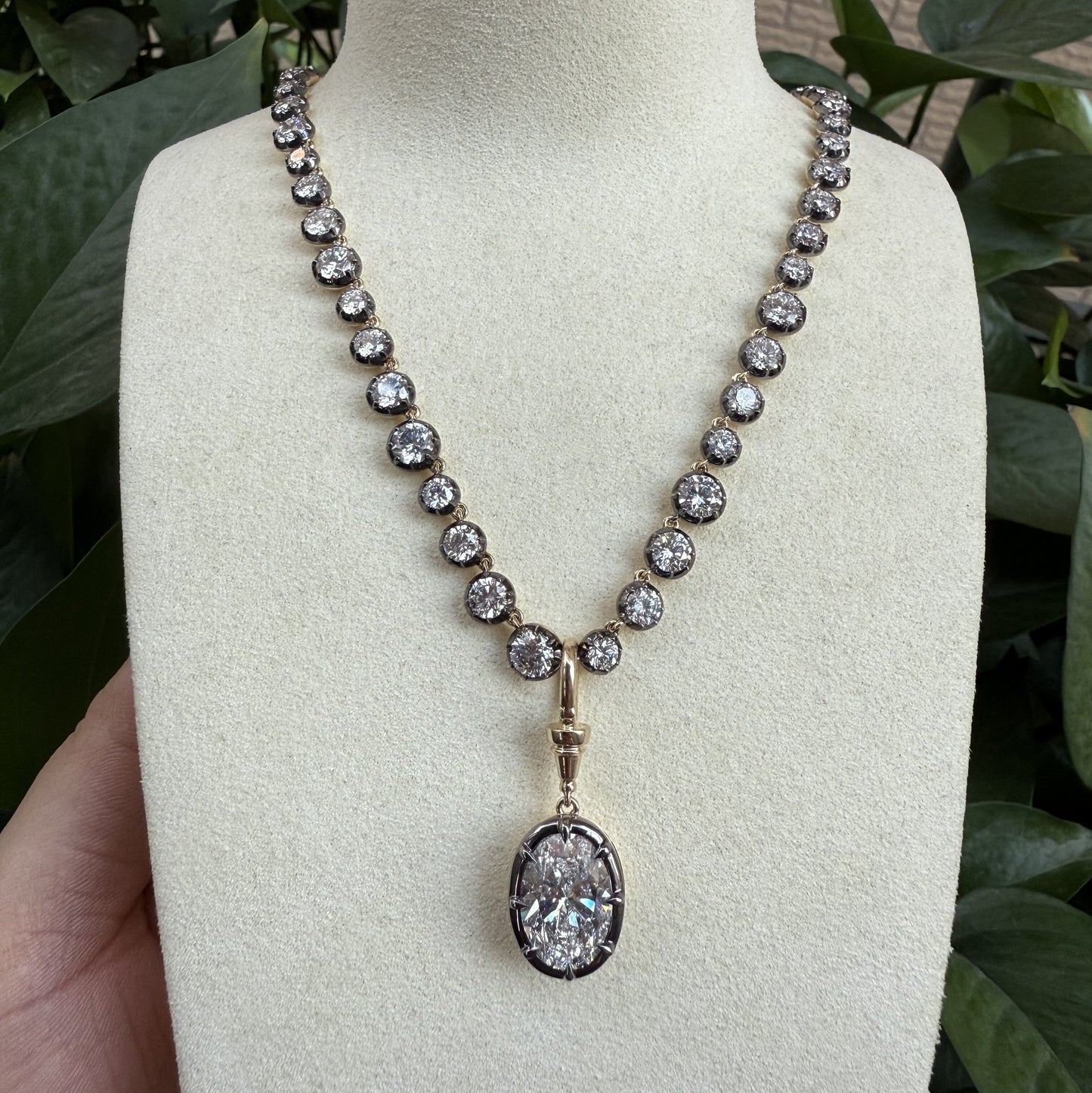 Primiana 2025 Hot Sale New Classic Style Black Gold Round Shape Necklace Wite 5ct Lab Diamond Prendant Girlfriend Gift