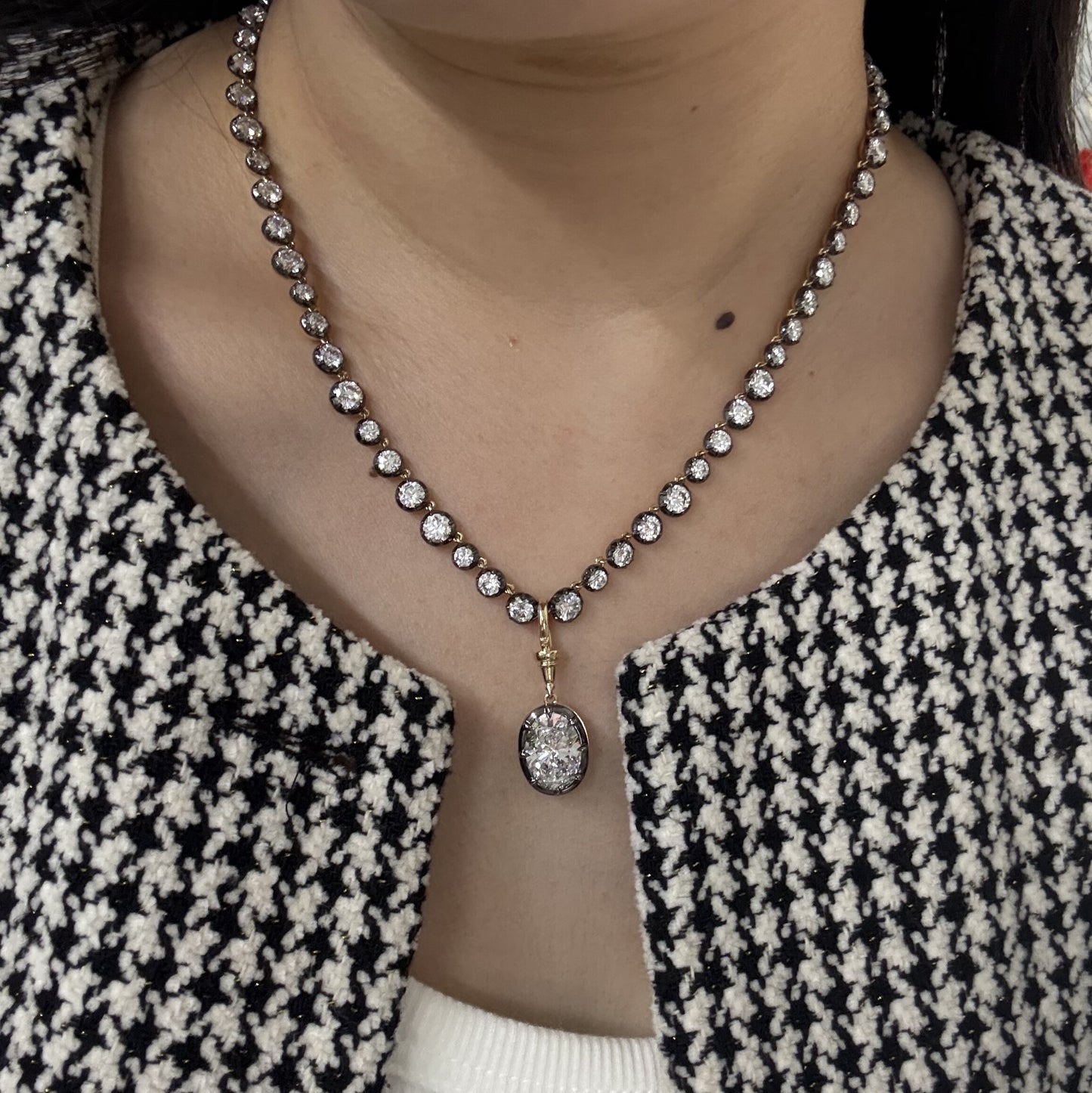 Primiana 2025 Hot Sale New Classic Style Black Gold Round Shape Necklace Wite 5ct Lab Diamond Prendant Girlfriend Gift