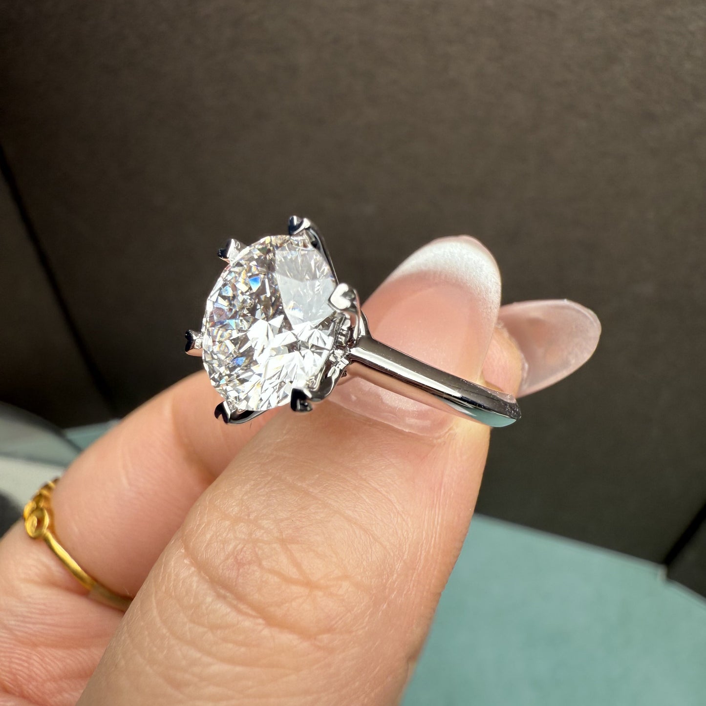 Pirmiana Custom Design Platinum Ring for Women 4ct Round Shape CVD Lab Grown Diamond Jewelry