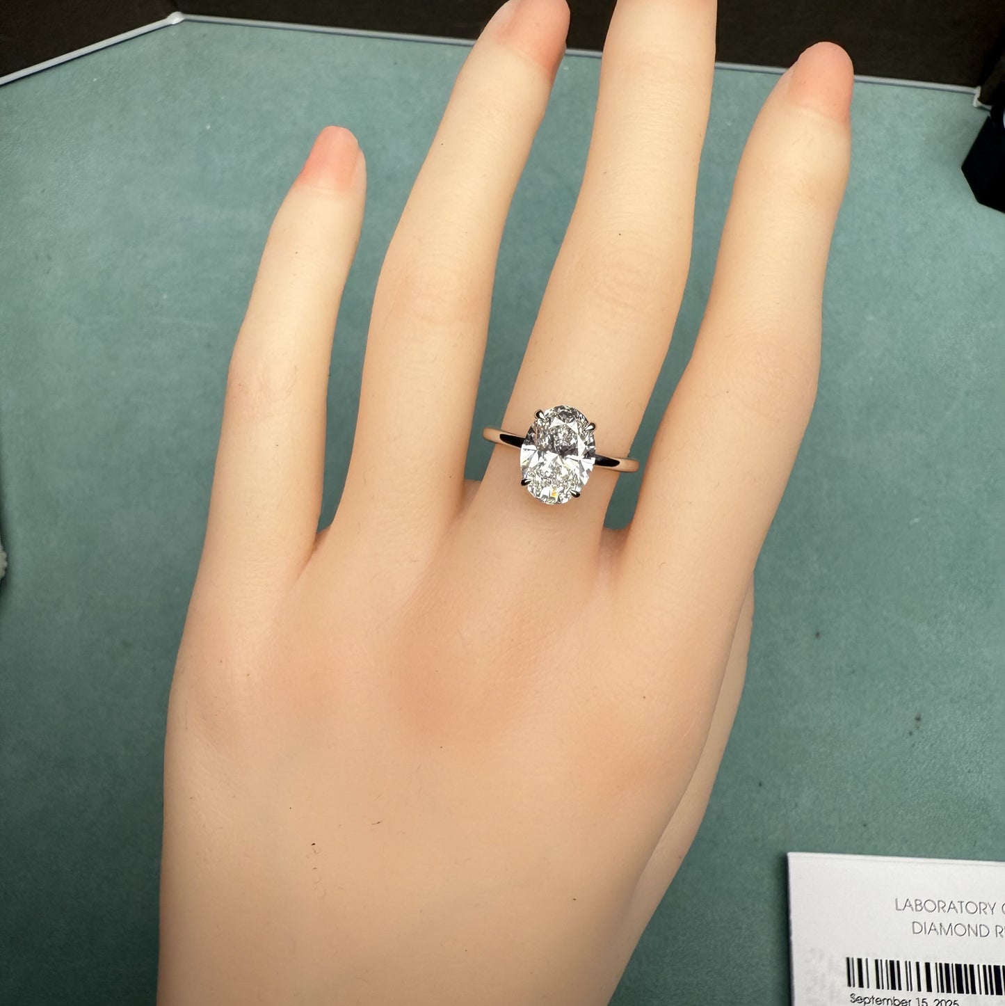 Pirmiana Jewelry Customized Platinum 2.8ct Oval Shape Lab Grown Diamond Engagement Wedding Band Rings for Women